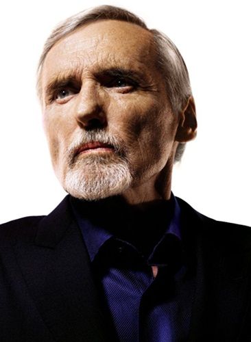 Dennis Hopper em foto de divulgação da série Crash