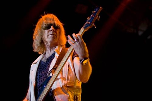 Tom Hamilton em show do Aerosmith em São Paulo