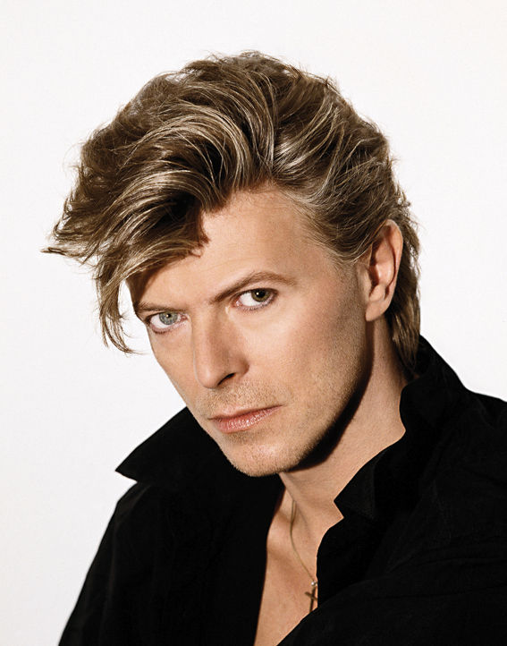 DAVID BOWIE: "Espelho, espelho meu, existe alguém que tenha mais estilo do que eu?"