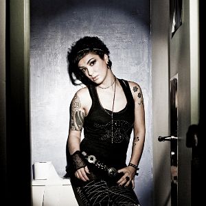 DISTRIBUIÇÃO Andreia Dias torce para ver seu disco nos camelôs