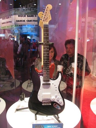Guitarra da Fender para Rock Band 3: agora, usuário vai poder tocar - de verdade - e jogar ao mesmo tempo