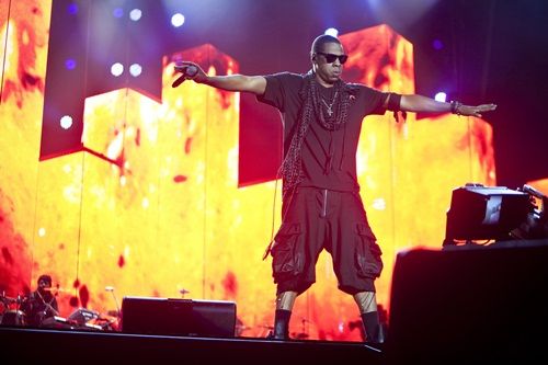 Jay-Z levantou o público com hits de seu último disco, The Blueprint 3