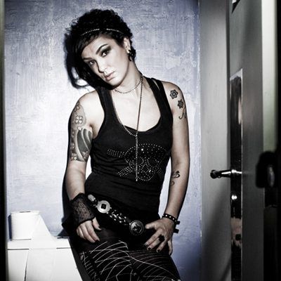 Andreia Dias lança segundo disco solo em SP