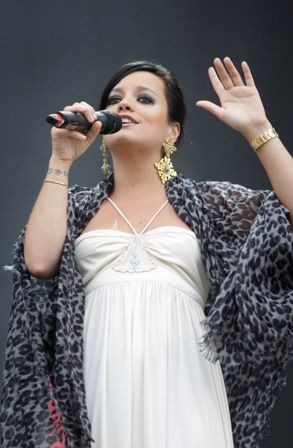 Lily Allen irá lançar loja de roupas vintage em Londres, no mês de setembro