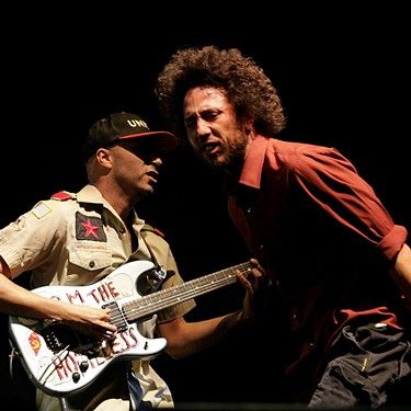 Tom Morello e Zack de La Rocha em show do Rage Against the Machine no festival Coachella, em 2007