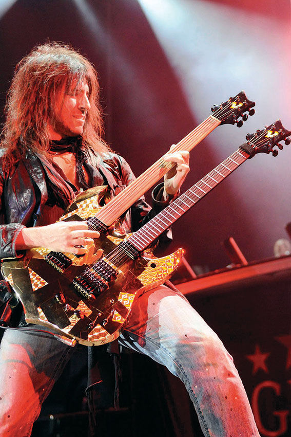 GUNNER Thal ao vivo com o Guns N' Roses