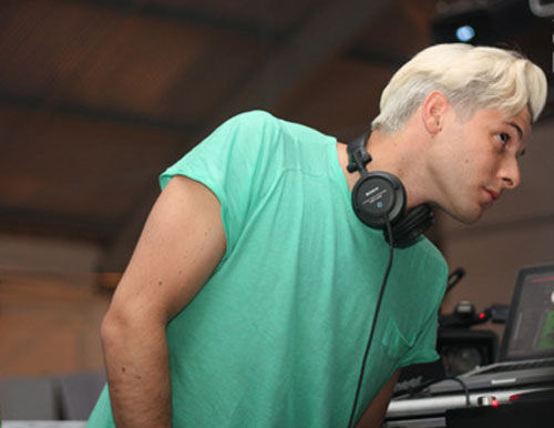 Mark Ronson se apresentou no Brasil neste sábado, 14, no Creators Project