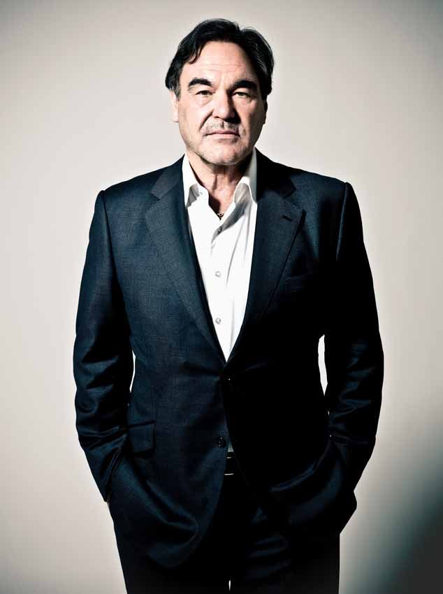 JOGO SUJO Oliver Stone retornou suas lentes ao universo do mercado fi nanceiro, o qual descreve como "podre"