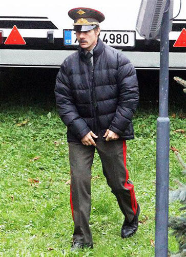 Tom Cruise é fotografado no set do novo Missão: Impossível