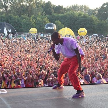N*E*R*D sobe ao palco antes de Eminem
