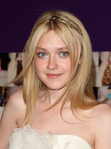 Dakota Fanning poderá viver Mia no filme Se Eu Ficar