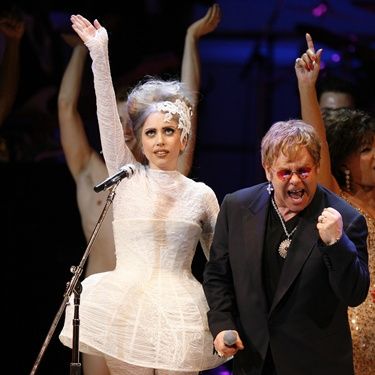 Elton John e Lady Gaga gravaram dueto para a trilha de Gnomeo & Juliet