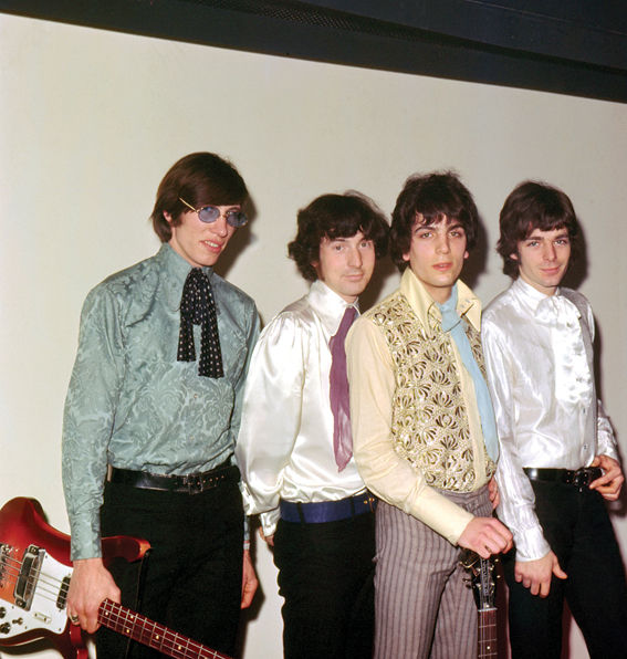A formação original do Pink Floyd com Waters, Mason, Barrett e Wright (à partir da esq.) em uma entrevista coletiva à imprensa em Londres, em março de 1967