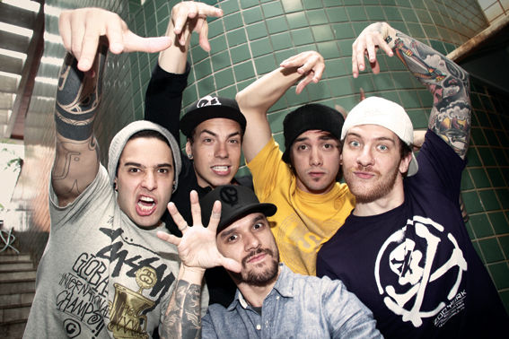 A aventura do NX Zero pelo rap é passageira