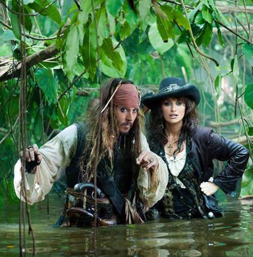 Johnny Depp e Penelope Cruz atuam juntos no novo Piratas do Caribe