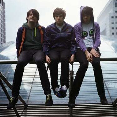 Klaxons deu faixas inéditas de presente para os fãs