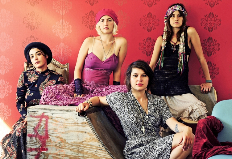 MELHORES AO VIVO O Warpaint diz ser mais interessante nos shows