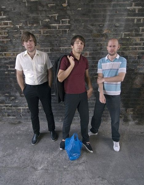 Peter, Bjorn and John cancela show no Planeta Terra