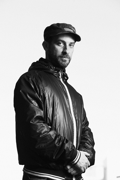 Lucas Santtana toca com Moraes Moreira nesta semana