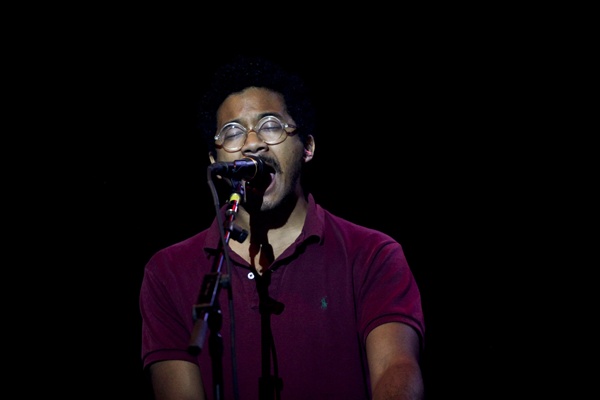 Toro Y Moi no Planeta Terra