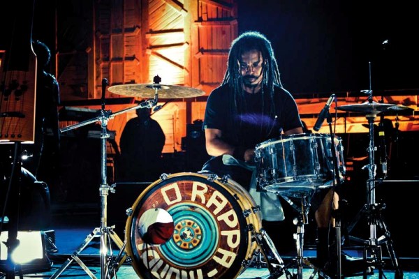 DESCANSADOS Falcão e companheiros de banda caíram de novo na estrada