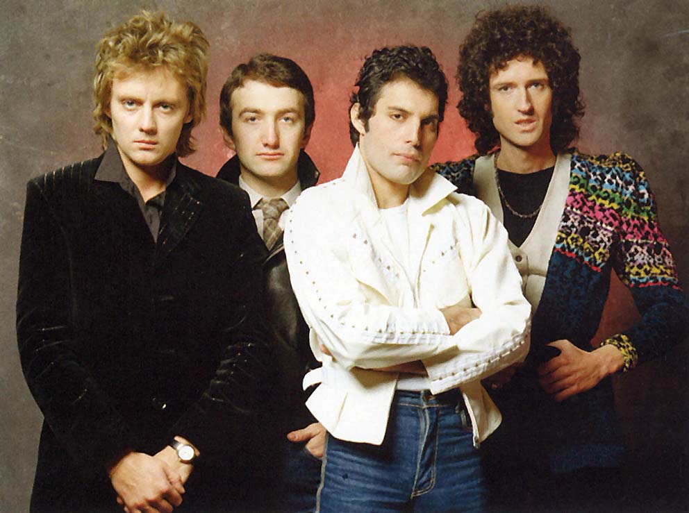 O frontman do Queen sofreu complicações de saúde em decorrência do vírus da Aids. Freddie foi um dos primeiros grandes astros da música a sucumbir à doença