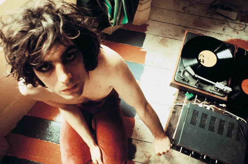GAROTO DOURADO Syd Barrett em 1969, um ano depois que saiu da banda que fundou