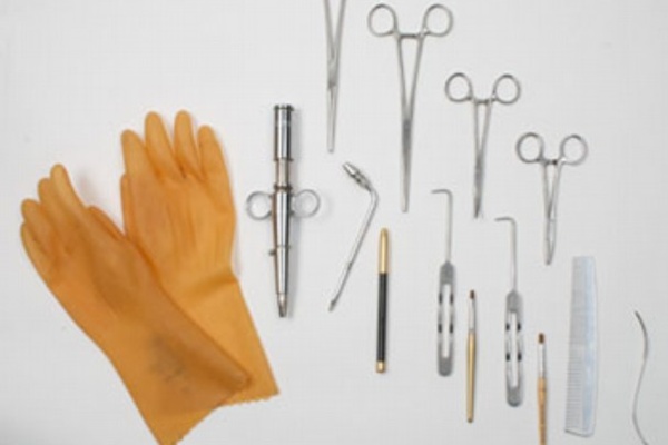 5 - Instrumentos Autópsia Elvis