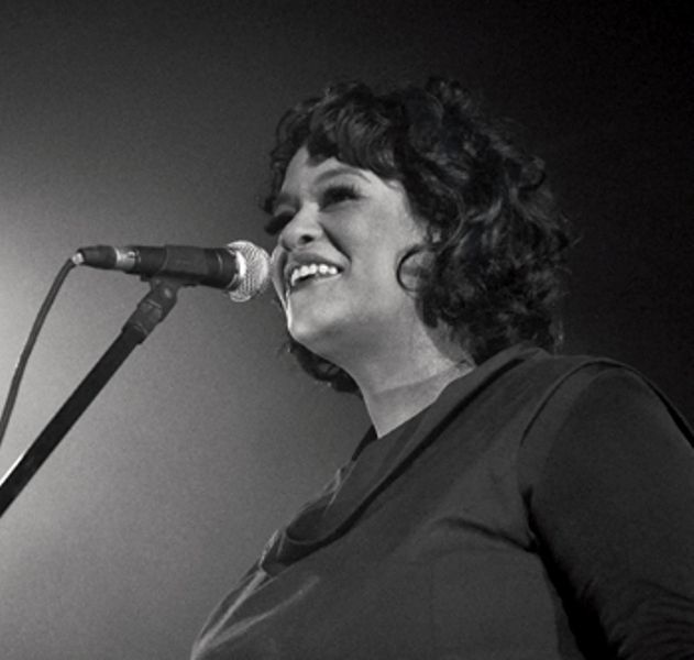 DOMÍNIO TOTAL  Individualmente, as músicas de Tulipa Ruiz são tão instigantes quanto o álbum como um todo