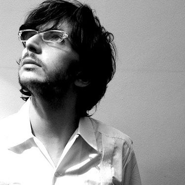 O espanhol Xoel Lopez vem ao Brasil para o festival El Mapa de Todos