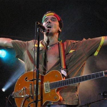 Manu Chao, que está em turnê pelo Brasil, fará show gratuito na capital paulista