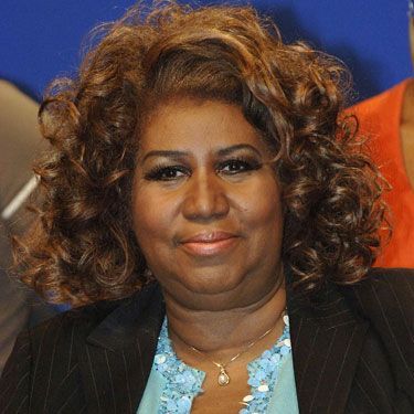 Aretha Franklin anuncia retorno aos palcos após problemas de saúde