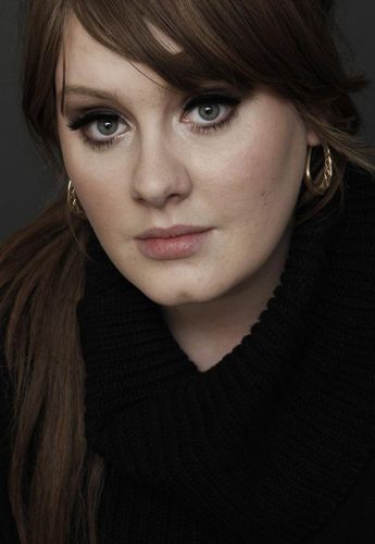 Adele domina as paradas britânicas