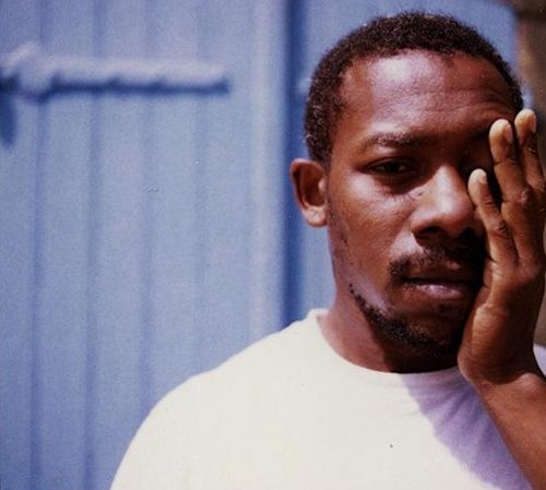 Gerard Smith, do TV on the Radio, está se tratando para combater um câncer de pulmão