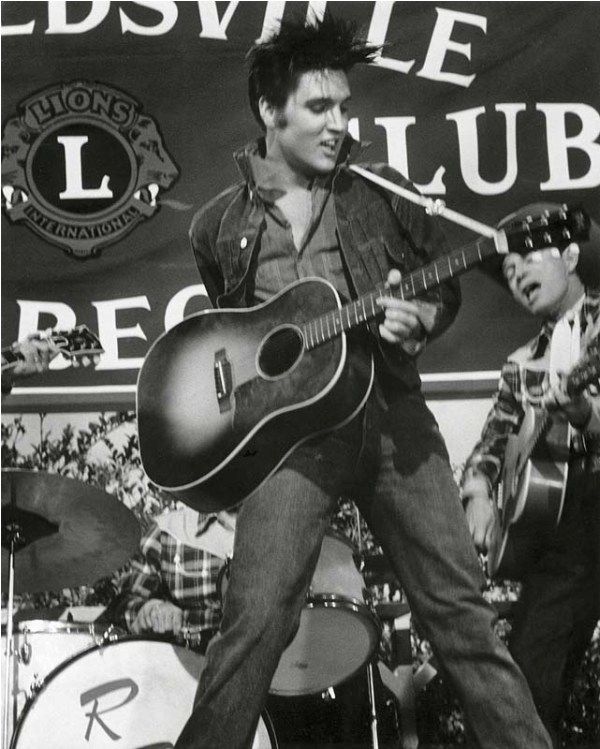 OBRA REVISITADA A música de Elvis continua sendo analisada e retrabalhada