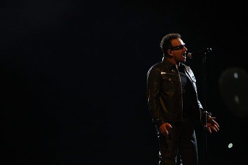 "I Will Follow", "I Still Haven't Found What I'm Looking For", "Sunday Bloody Sunday" e "With or Without You" estiveram entre os clássicos do set list do U2 em São Paulo