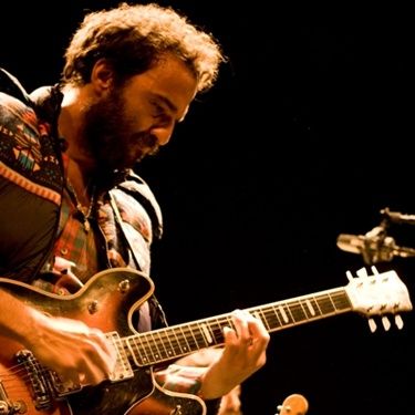 Marcelo Camelo durante o primeiro show da turnê de seu novo disco, Toque Dela