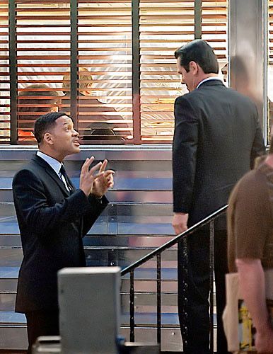 Elenco aparece em imagens inéditas de Homens de Preto III