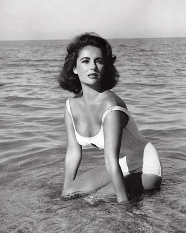 DIVA Elizabeth Taylor em cena de De Repente, No Último Verão, filme de 1959