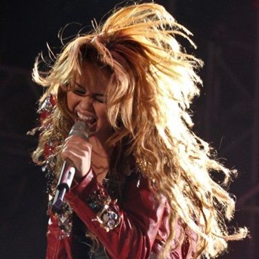 Miley Cyrus não estava preocupada em ser simpática com o público, mas ainda assim o divertiu