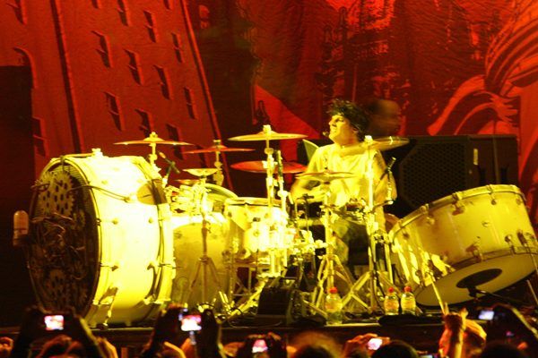 Tommy Lee continua como o mais jovial dos integrantes do Mötley Crüe