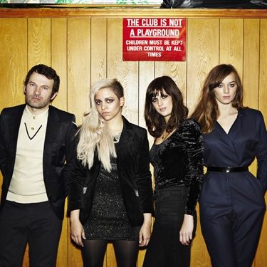 New Young Pony Club - que conta com Tahita Bulmer, Andy Spence, Lou Hayter, Sarah Jones e Remy Mallet - faz dois shows no Brasil esta semana