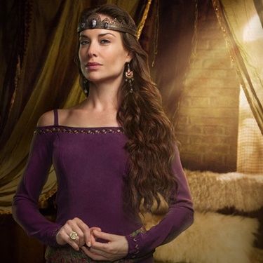 Claire Forlani, a rainha Igraine de Camelot, falou sobre a série