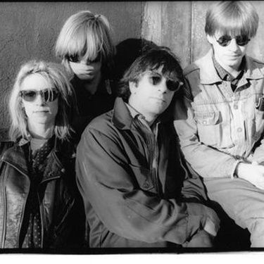 Documentário narra trajetória do Sonic Youth em turnê europeia de 1991
