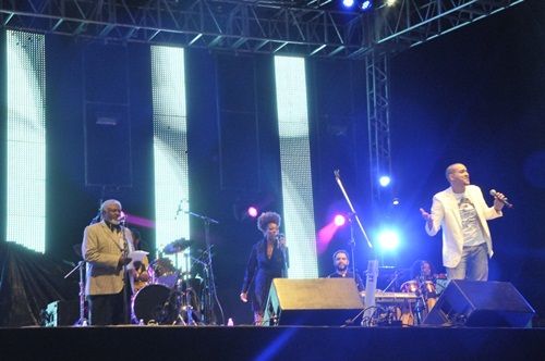 Tony Tornado - Black na Cena