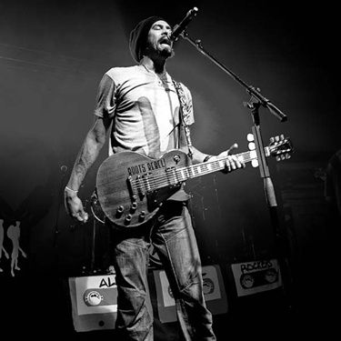 MIchael Franti é uma das novas atrações confirmadas para o SWU