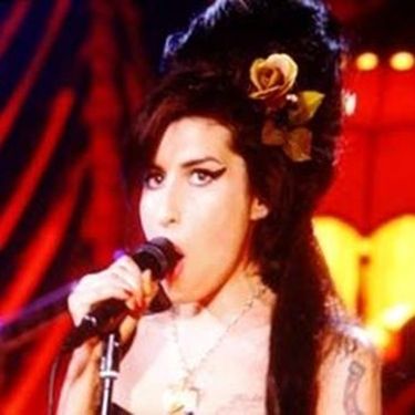 Top 10 - Amy Winehouse - nº 1