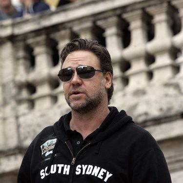 Russell Crowe documenta perda de peso no Twitter