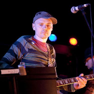 Billy Corgan permanece como o único integrante original na atual formação do Smashing Pumpkins