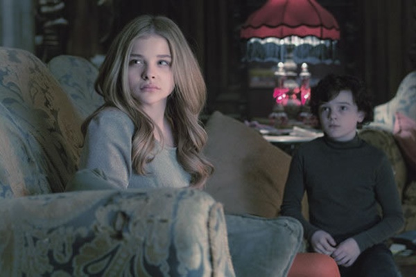 Chloë Moretz e Guilliver McGrath - Dark Shadows